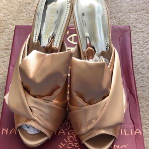 Nude Liliana Mules